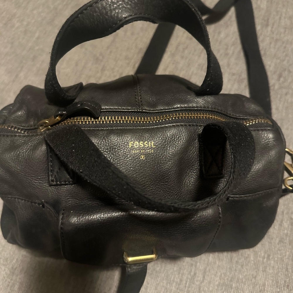 Vintage black Leather fossil bag